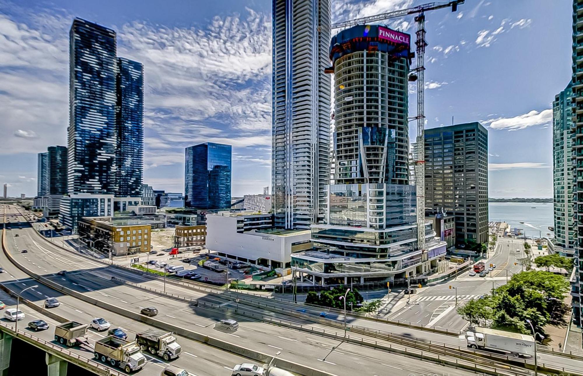 Globalstay Yonge St Condos Toronto Exterior foto